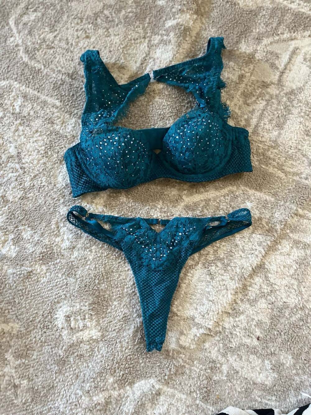 36C MEDIUM Victoria's Secret Fashion show teal blue bling bra set with panties